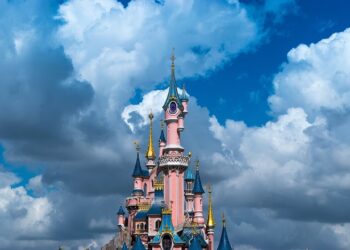 Prenses Ebley’in Hiç Bilinmeyen Aşk Hikayesi