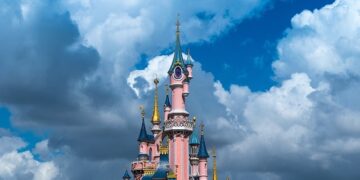 Prenses Ebley’in Hiç Bilinmeyen Aşk Hikayesi