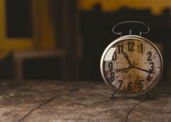 Öykü : Bir eskici ve Azrail